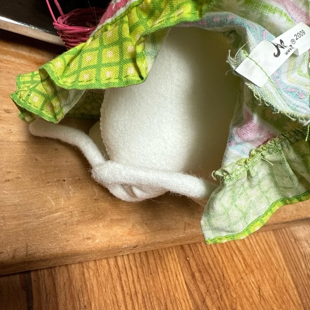 Annalee anthropomorphic Green and Pink Mouse Figurine - Picture 7 of 8